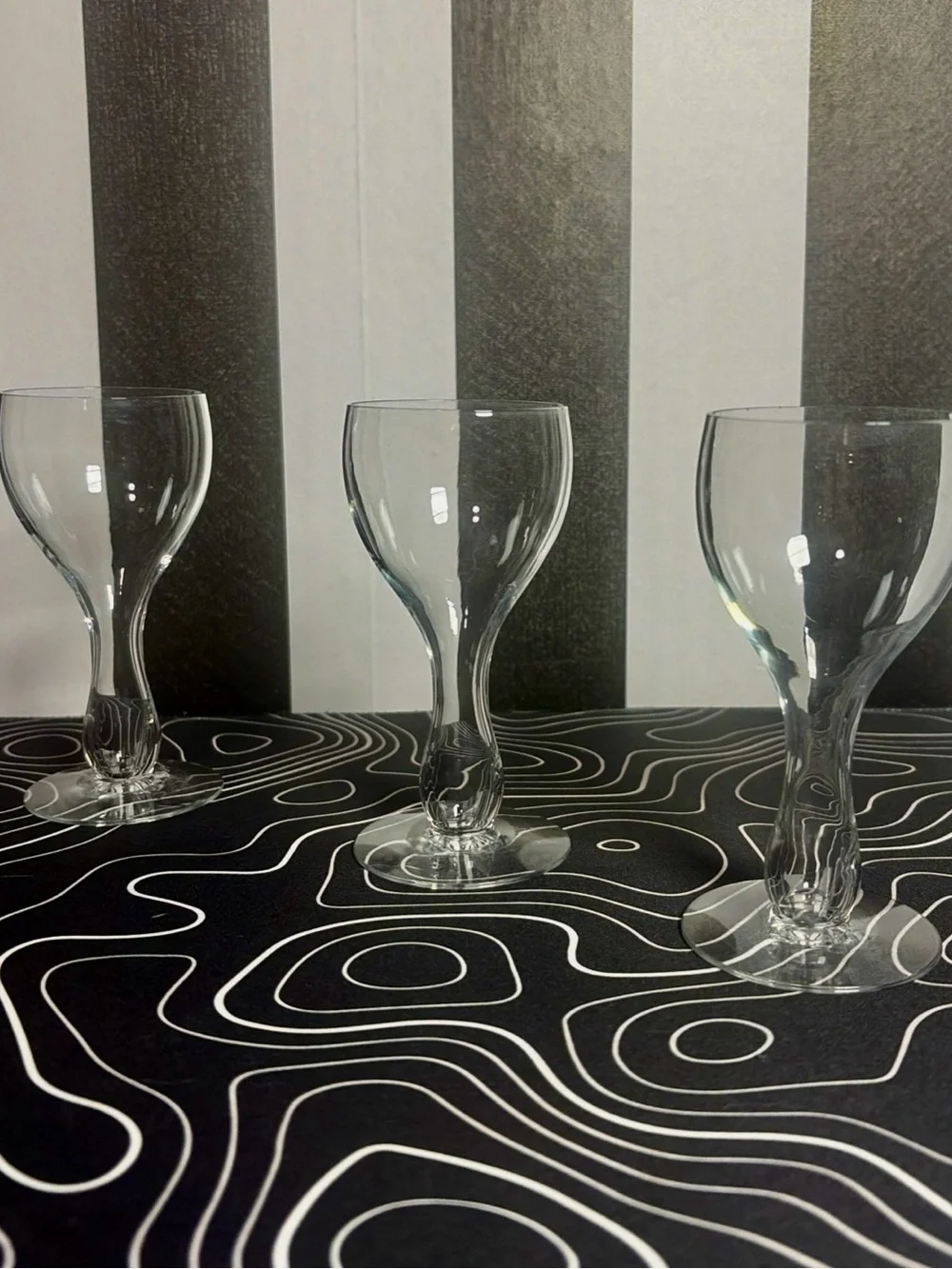 Set of 3 Vintage MCM Hollow Stem Wine Glasses Clear Art Glass 5